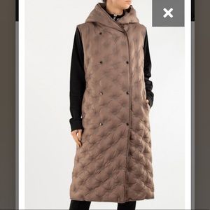 NWT Peserico - Hooded Tufted Puffer Vest - 44